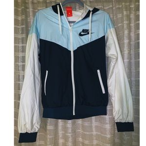 Vintage Style Nike Windbreaker